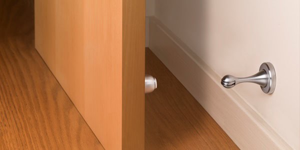Στοπ πόρτας Inofix 3167-7 Ανοξείδωτο Μαγνητικό 48x48x99 mm Στοπ πόρτας Inofix 3167-7 Ανοξείδωτο Μαγνητικό 48x48x99 mm